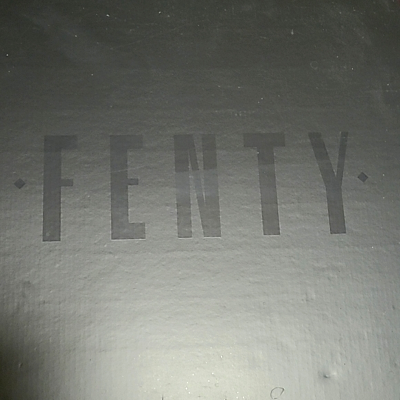 Rihanna Fenty X Puma Chelsea boot - Picture 3 of 9